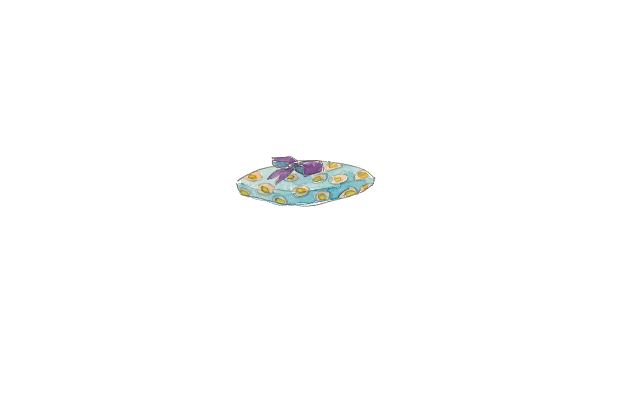 Ilustração.  Um embrulho pequeno em papel de presente azul com estampa de bolinhas amarelas e um laço roxo.